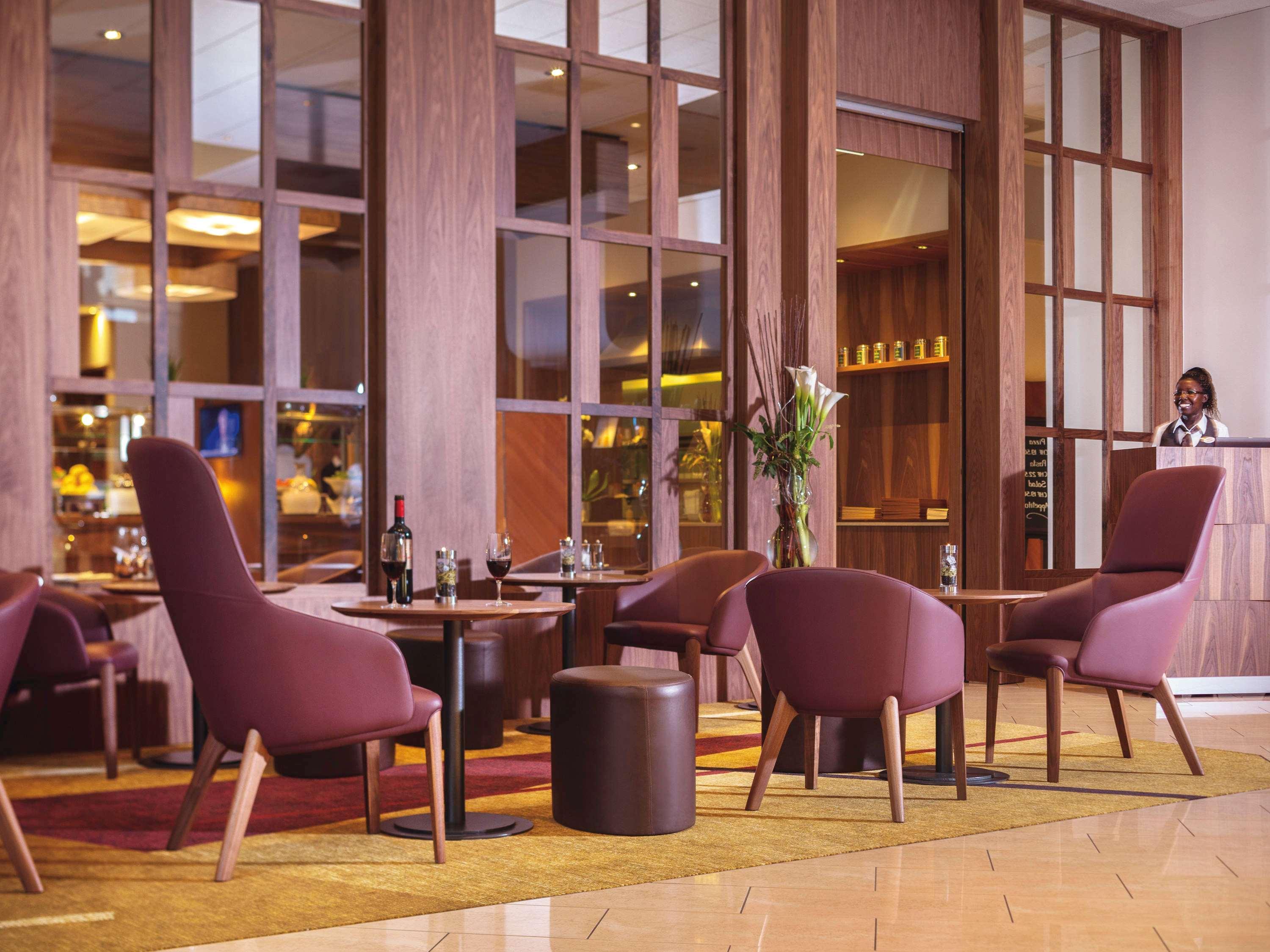 Mövenpick Hotel Zürich-Regensdorf Exterior foto