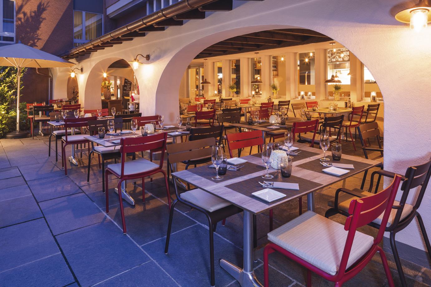 Mövenpick Hotel Zürich-Regensdorf Exterior foto