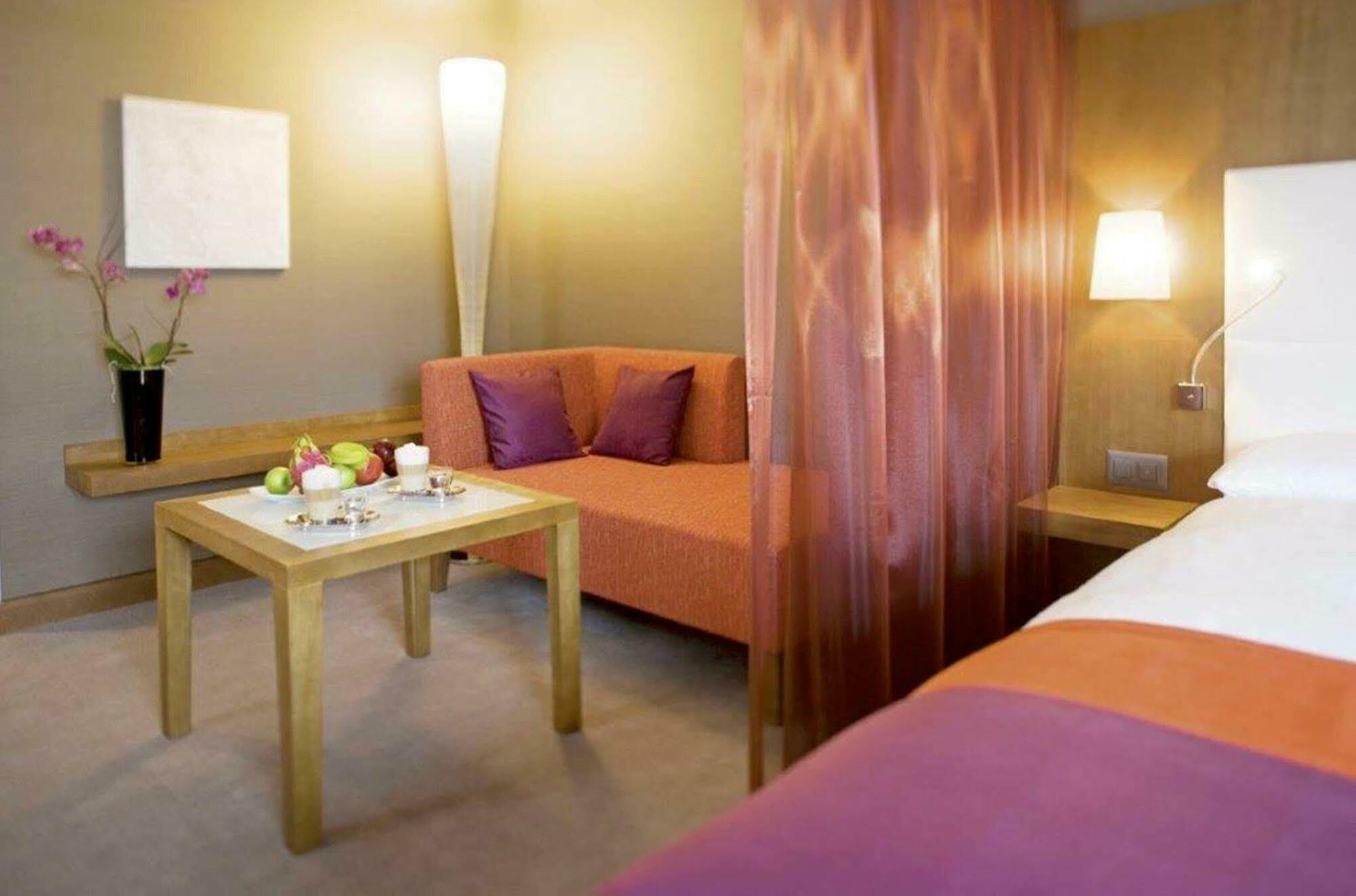 Mövenpick Hotel Zürich-Regensdorf Exterior foto